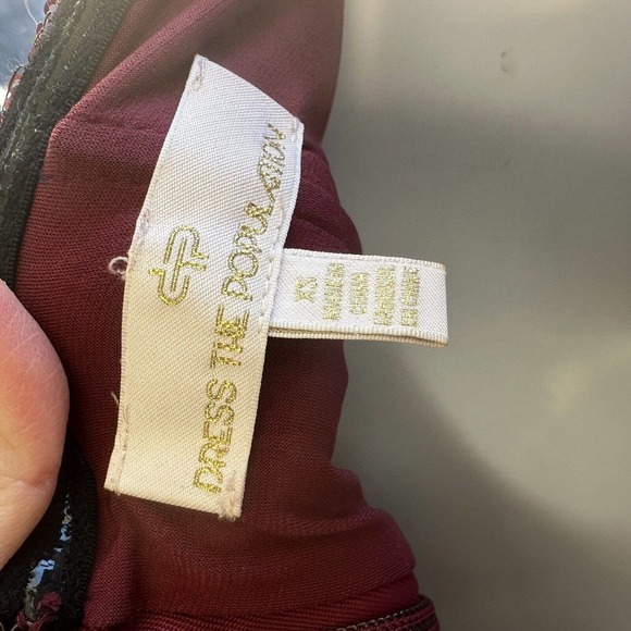 Dress the Population Jada Sequin Off The Shoulder Sweetheart Ruby Red Dress XS - Picture 8 of 8